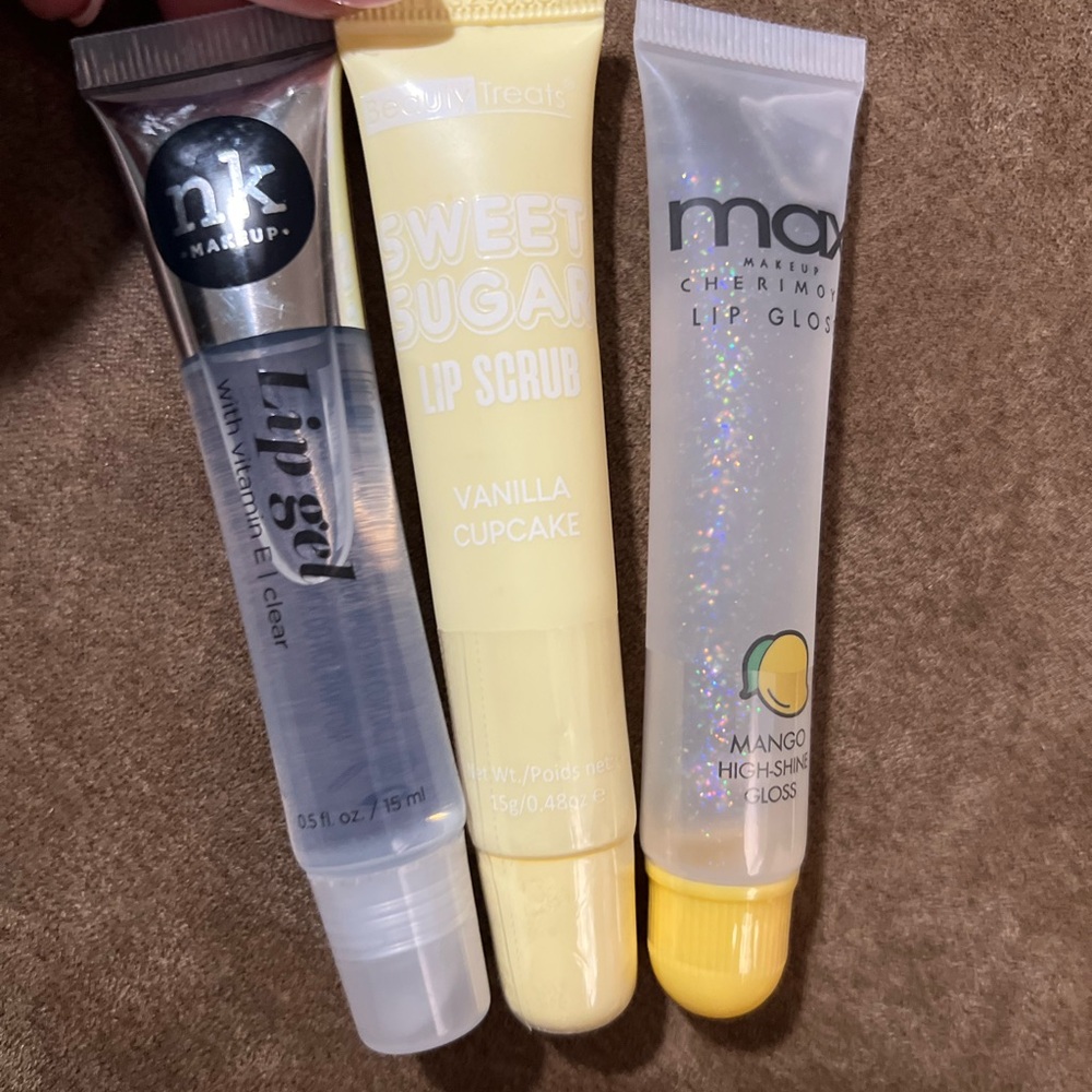 New lip bundle - Picture 3 of 4